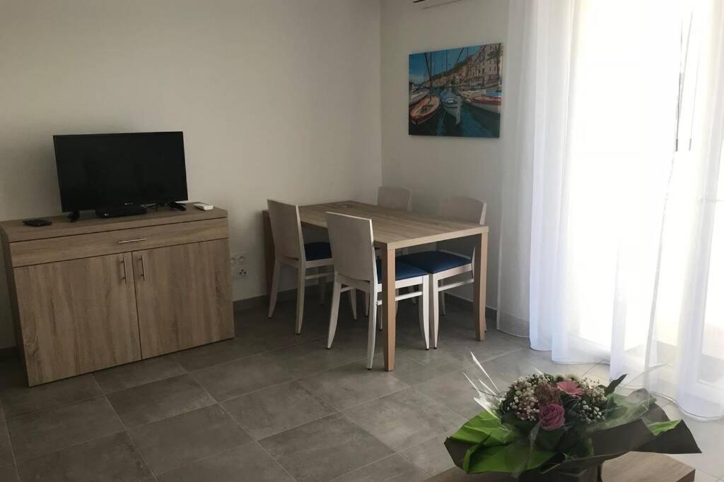 Bonifacio 3Mn Du Port! Villa Piscine Chauffee ,Clim,Wifi Ngoại thất bức ảnh